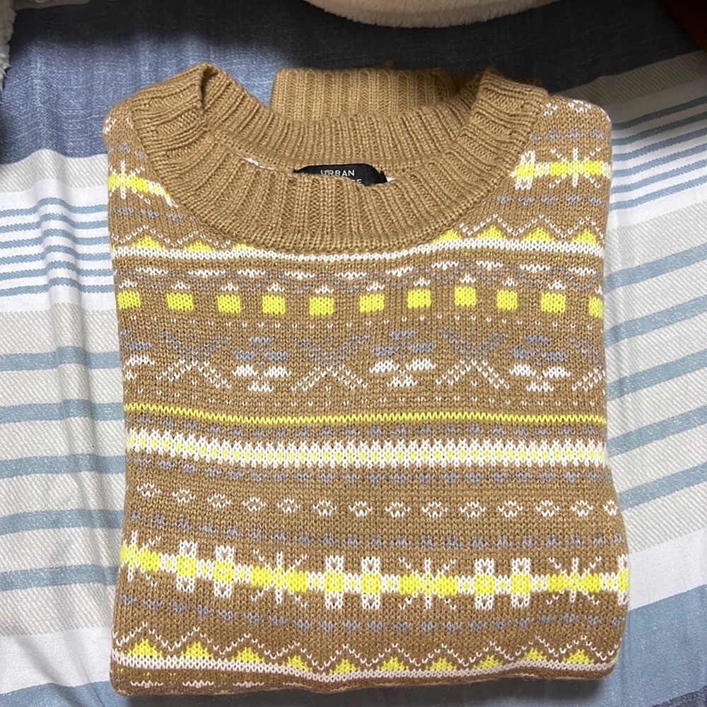 Sweater, never wore